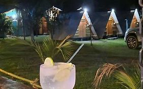 Piratas Cabanas Camping Bar